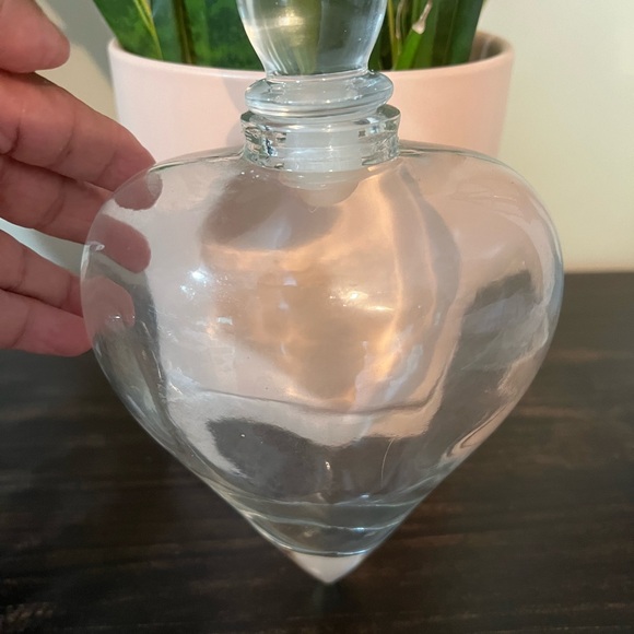 Crystal HeartWine Decanter.
